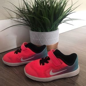 Girls Nike Shoes